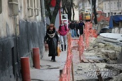 Ремонт дороги на вулиці Хмельницького у Львові затягується (ФОТО)