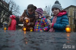 Вшанування пам’яті жертв Голодомору у Львові (ФОТО)