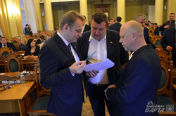 Депутати Львівської міськради до вечора сперечалися за склад комісій (ФОТО)