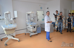 Львівській дитячій клінічній лікарні передали медобладнання від благодійного пробігу «З вірою в серці» (ФОТО)