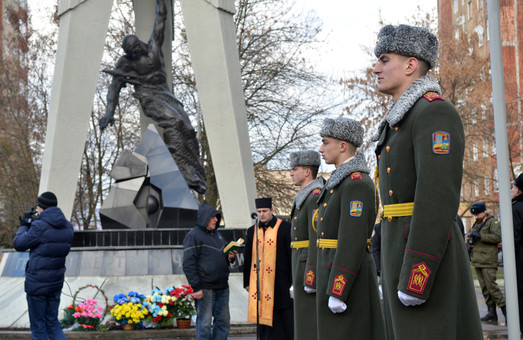 У Львові вшанували учасників ліквідації аварії на Чорнобильській АЕС (ФОТО)