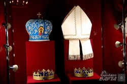 У Львові представили унікальну виставку "Корони світу" (ФОТО)