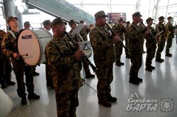 У львівському аеропорту вшанували пам`ять загиблих у Донецьку кіборгів (ФОТО)