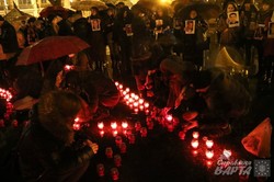 У Львові пройшла акція вшанування Героїв Небесної Сотні "Свіча пам’яті" (ФОТО)