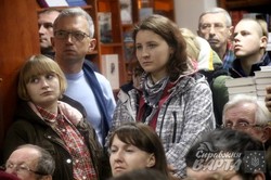 У львівській книгарні "Є" відбулась зустріч із охоронцями аеропортів Донецька та Луганська - кіборгами (ФОТО)