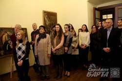 У каплиці Львівської міської ради представили виставку "Страсті Христові" (ФОТО)