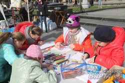 Львівський "Центр Волонтерства" збирає допомогу для дітей та сімей АТО (ФОТО)