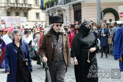 У рамках святкування Дня міста Львовом пройшла традиційна міська хода (ФОТО)