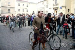 У Львові відбувся велопроменад «Батяри на роверах» (ФОТО)