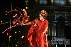 Театр "Воскресіння" представив львів`янам вуличну виставу «Глорія» (ФОТО)