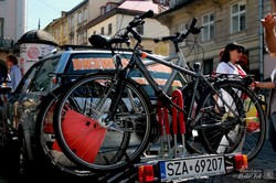 Відчайдушні хлопці зі Львова вирушили у велопробіг до Лісабону (ФОТО)