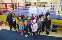 На армійській спортивній базі Львова розважають дітей учасників АТО