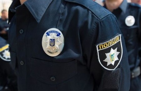 Львівські поліцейські допомогли породіллі дістатися пологового