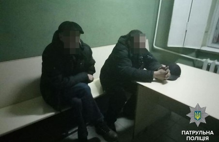 Львівські патрульні затримали нетверезого водія та його хуліганистого друга