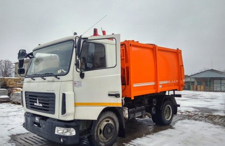 Нову техніку для боротьби зі сміттям закупили на Львівщині