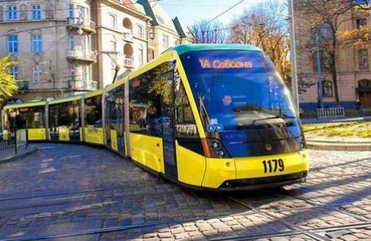 «1 січня громадський транспорт працюватиме», - В.Щир