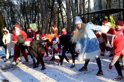На конкурсі Санта-Клаусів у Львові переміг... пасхальний кролик (ФОТО)