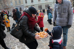 У Львові люті морози не стали на заваді навіть у наймолодших звіздарів (ФОТО)