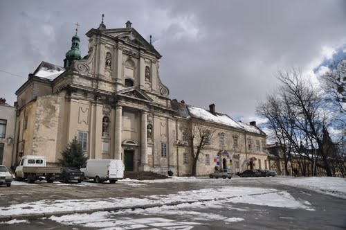 У Львові стародавній храм Стрітення Господнього може залишитись без даху через брак коштів