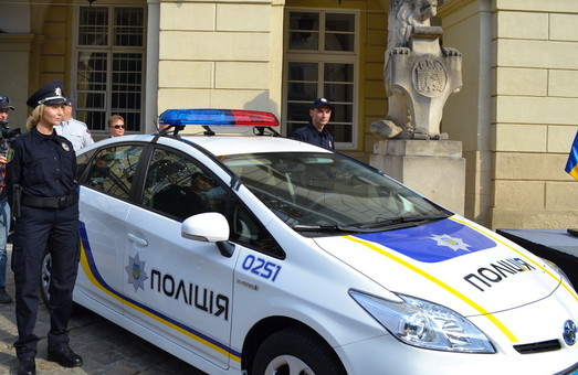 Львівські поліцейські допомогли дітям потрапити додому