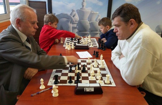 Завтра у Львові пограють в шахи сім’ями