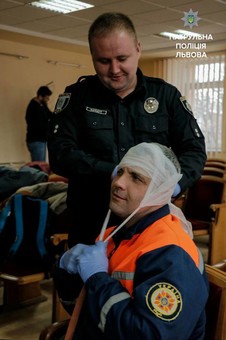 Львівські патрульні повторно пройшли курси з домедичної допомоги