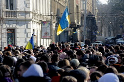 У Львові сотні студентів пройшли містом тихою ходою (ФОТО)