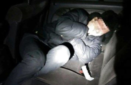 У Львові зловмисники заснули у викраденій іномарці