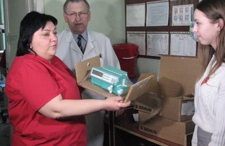Львівська лікарня “Охмадит” отримала медичне обладнання
