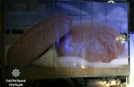 На Львівщині хліб доставляють нетверезі водії