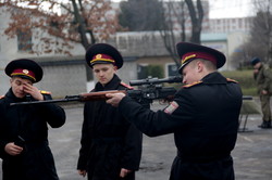 У Львові нацгвардійці продемонстрували бойову міць молодому поколінню (ФОТО)
