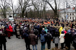 Попри негоду тисячі львів'ян долучились до Хресної ходи (ФОТО)