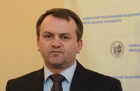 Влада Львівщини обіцяє відремонтувати основні магістралі області