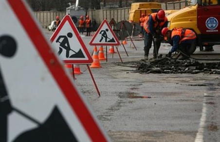 На Львівщині ремонтують одразу п’ять автомобільних доріг