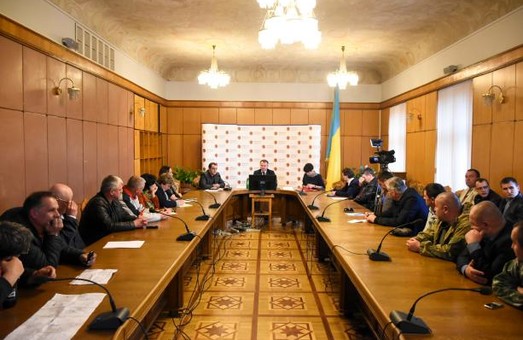 У Львівській ОДА обговорили питання громадського контролю за вивезенням ТПВ