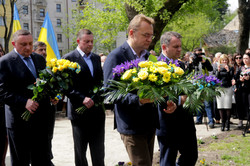 У Львові біля досі незбудованого пам`ятника вшанували трагічні події операції "Вісла" (ФОТО)