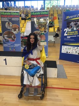 Пара-каратистка зі Львова перемогла на чемпіонаті у Франції