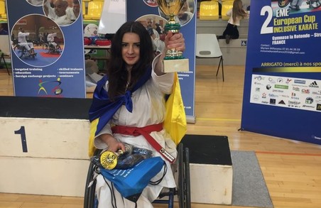 Пара-каратистка зі Львова перемогла на чемпіонаті у Франції