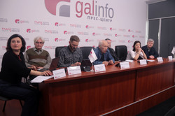 Львівські активісти заявили про переслідування
