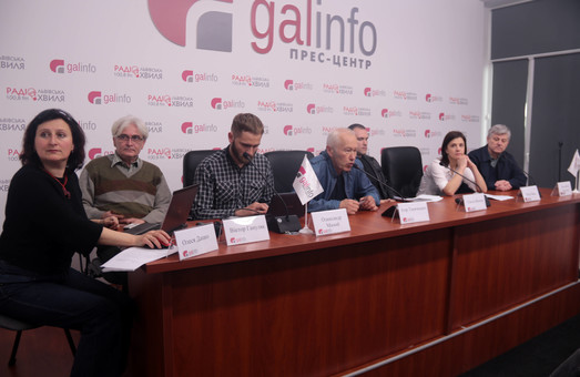 Львівські активісти заявили про переслідування