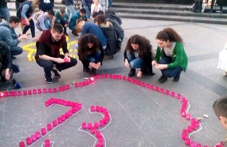 У центрі Львова згадують депортацію кримських татар