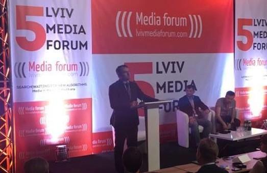 «Я переконаний, що людина є вільною до того часу, поки вона говорить правду», - Синютка на Lviv Media Forum