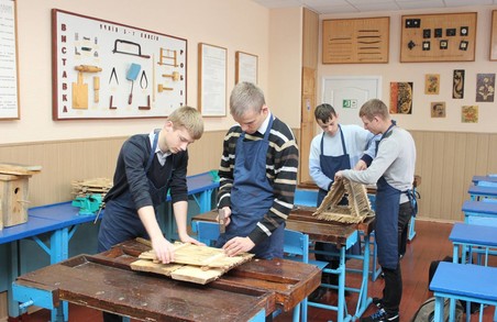 Курс на робітників:  у школах Львова осучаснюватимуть кабінети трудового навчання