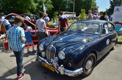 У Львові стартував фестиваль ретро-автомобілів «Леополіс Гран Прі» (ФОТО)