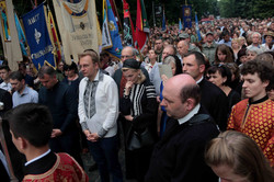 Прощання  з Кардиналом : тисячі  львів'ян вшанували Любомира Гузара (ФОТО)