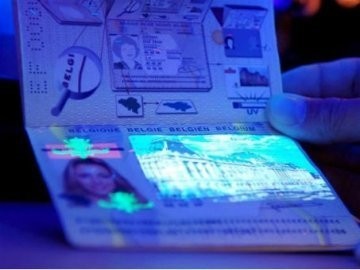 Міграційна служба Львівщини щодня опрацьовує більше 2 тисяч заявок на вироблення біометричного паспорта