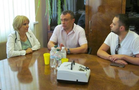 Благодійники передали обладнання для Західноукраїнського спеціалізованого дитячого медичного центру
