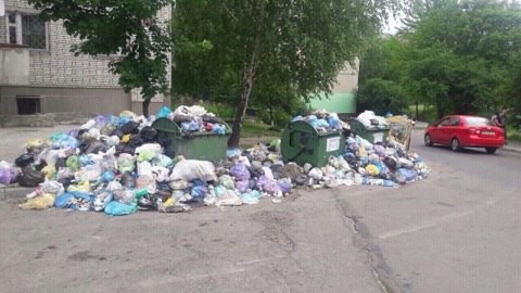 На полігони Львівщини вивантажили 140 тонн сміття