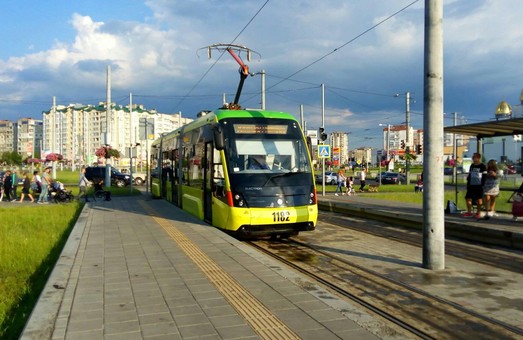 Електротранспорту Львова бракує майже сотні водіїв