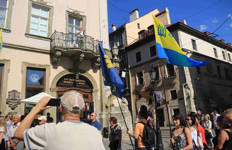 У Львові на пам`ятному балконі згадали визначні події української держави (ФОТО)